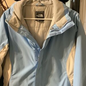 The North‎ Face girls Blue and Cream ski jacket, XL, hyvent